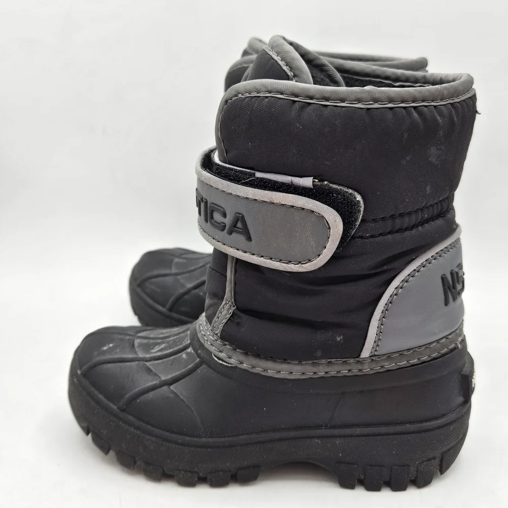 Nautica Kids Winter Boots Size 9